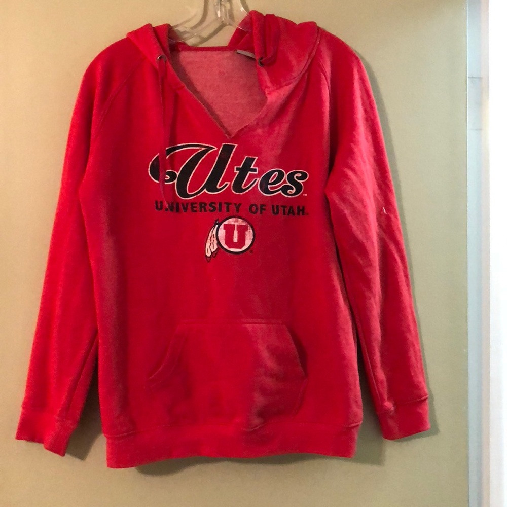 Red Utah Utes sweatshirt